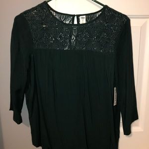 Old Navy lace top shirt